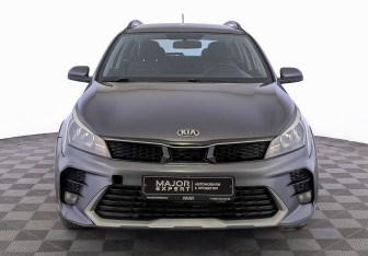 Подержанный автомобиль Kia Rio Hatchback 2021 года (2 фото)
