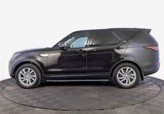 Подержанный автомобиль Land Rover Discovery 2017 года (8 фото)