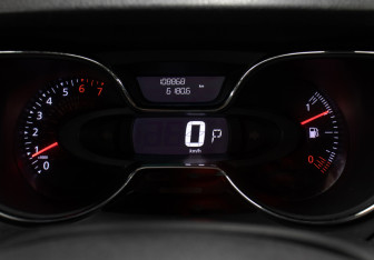 Подержанный автомобиль Renault Kaptur 2019 года (13 фото)