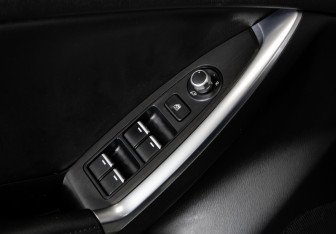 Подержанный автомобиль Mazda CX-5 2015 года (17 фото)