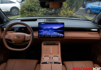 Подержанный автомобиль GAC M8 2026 года (11 фото)