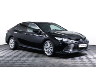 Подержанный автомобиль Toyota Camry Sedan 2019 года (3 фото)