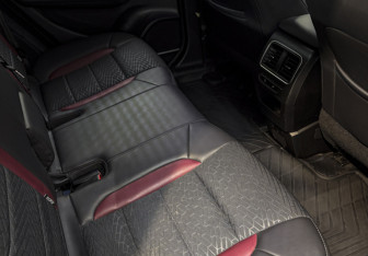 Подержанный автомобиль Haval F7x 2023 года (13 фото)