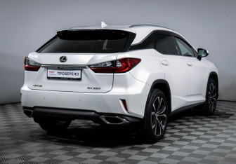 Подержанный автомобиль Lexus RX 2017 года (5 фото)