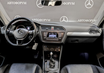 Подержанный автомобиль Volkswagen Tiguan 2017 года (14 фото)
