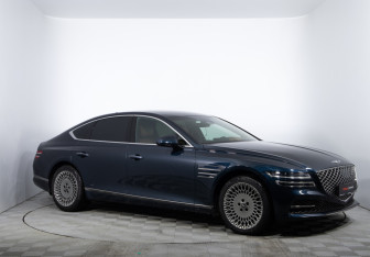 Подержанный автомобиль Genesis G80 2022 года (3 фото)