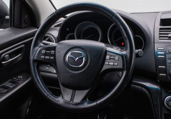 Подержанный автомобиль Mazda 6 Sedan 2008 года (15 фото)