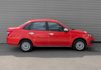 Подержанный автомобиль LADA (ВАЗ) Granta Sedan 2024 года (4 фото)