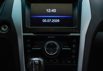Подержанный автомобиль Ford Explorer 2013 года (14 фото)