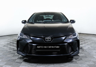 Подержанный автомобиль Toyota Corolla Sedan 2021 года (2 фото)
