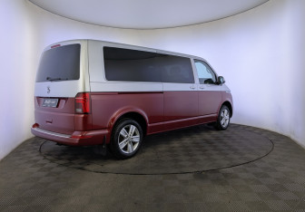 Подержанный автомобиль Volkswagen Caravelle 2022 года (5 фото)