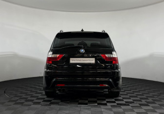 Подержанный автомобиль BMW X3 2006 года (4 фото)