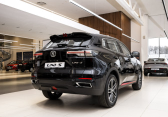 Новый Changan UNI-S 2025 (5 фото)
