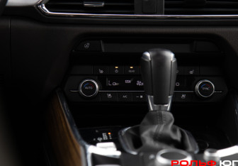 Подержанный автомобиль Mazda CX-9 2021 года (16 фото)