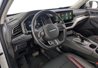 Подержанный автомобиль Haval F7x 2023 года (17 фото)