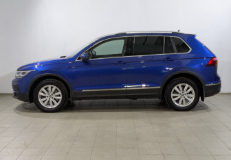 Подержанный автомобиль Volkswagen Tiguan 2021 года (7 фото)