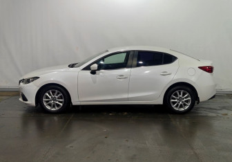 Подержанный автомобиль Mazda 3 Sedan 2014 года (7 фото)