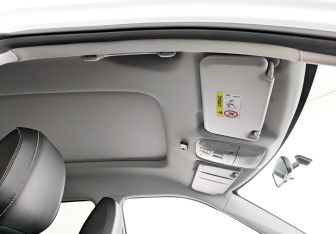 Подержанный автомобиль Москвич 3е 2023 года (23 фото)