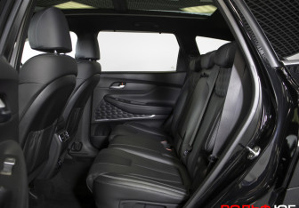 Подержанный автомобиль Hyundai Santa Fe 2022 года (11 фото)