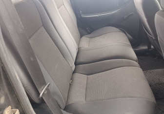 Подержанный автомобиль Chevrolet Niva 2008 года (11 фото)
