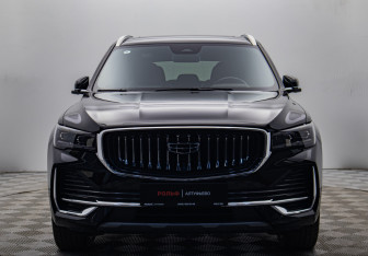 Подержанный автомобиль Geely Monjaro 2023 года (8 фото)