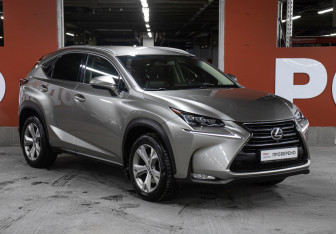 Подержанный автомобиль Lexus NX 2016 года (3 фото)