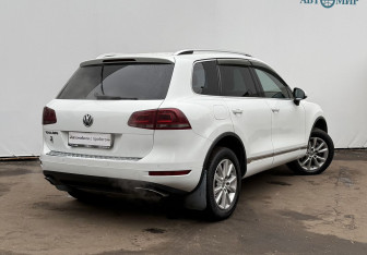 Подержанный автомобиль Volkswagen Touareg 2013 года (5 фото)