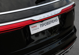 Подержанный автомобиль Hongqi E-HS9 2020 года (27 фото)