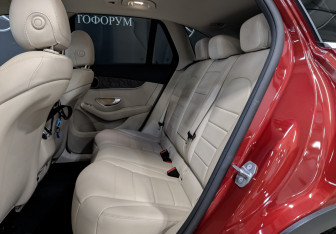 Подержанный автомобиль Mercedes-Benz GLC Coupe 2019 года (18 фото)