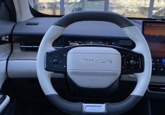 Подержанный автомобиль Jetour Dashing 2024 года (21 фото)