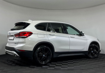 Подержанный автомобиль BMW X1 2019 года (2 фото)
