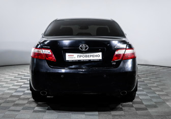 Подержанный автомобиль Toyota Camry Sedan 2008 года (6 фото)