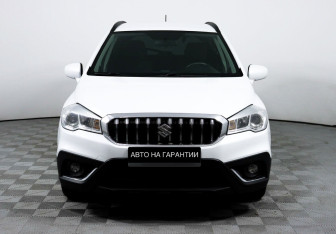 Подержанный автомобиль Suzuki SX4 Hatchback 2017 года (2 фото)