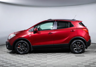 Подержанный автомобиль Opel Mokka 2013 года (8 фото)