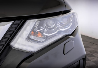 Подержанный автомобиль Nissan X-Trail 2019 года (17 фото)