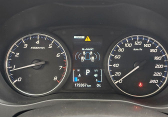 Подержанный автомобиль Mitsubishi Outlander 2021 года (15 фото)