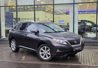 Подержанный автомобиль Lexus RX 2010 года (3 фото)