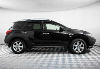 Подержанный автомобиль Nissan Murano Suv 2010 года (4 фото)