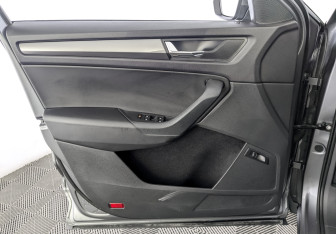 Подержанный автомобиль Skoda Kodiaq 2020 года (19 фото)