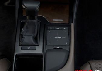 Подержанный автомобиль Lexus ES 2021 года (16 фото)