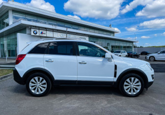 Подержанный автомобиль Opel Antara 2014 года (4 фото)