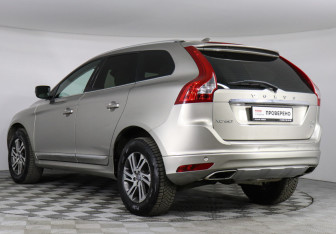 Подержанный автомобиль Volvo XC60 2014 года (4 фото)