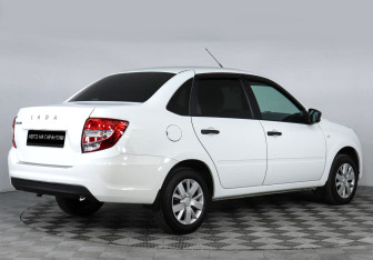 Подержанный автомобиль LADA (ВАЗ) Granta Sedan 2022 года (3 фото)