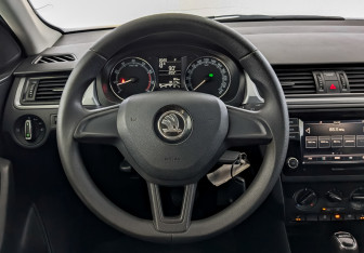 Подержанный автомобиль Skoda Rapid Liftback 2019 года (21 фото)