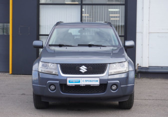 Подержанный автомобиль Suzuki Grand Vitara 2006 года (2 фото)