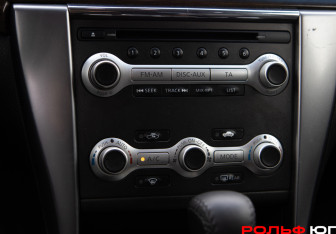 Подержанный автомобиль Nissan Teana 2012 года (17 фото)