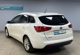 Подержанный автомобиль Kia Ceed Wagon 2016 года (7 фото)