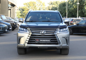 Подержанный автомобиль Lexus LX 2020 года (2 фото)