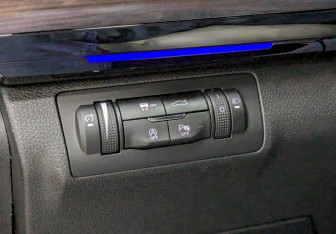 Подержанный автомобиль Exeed VX 2023 года (12 фото)