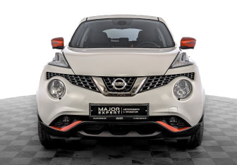 Подержанный автомобиль Nissan Juke 2018 года (2 фото)